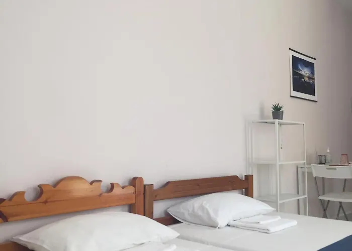 Lysandros Apartments In Athens, Near The Metro